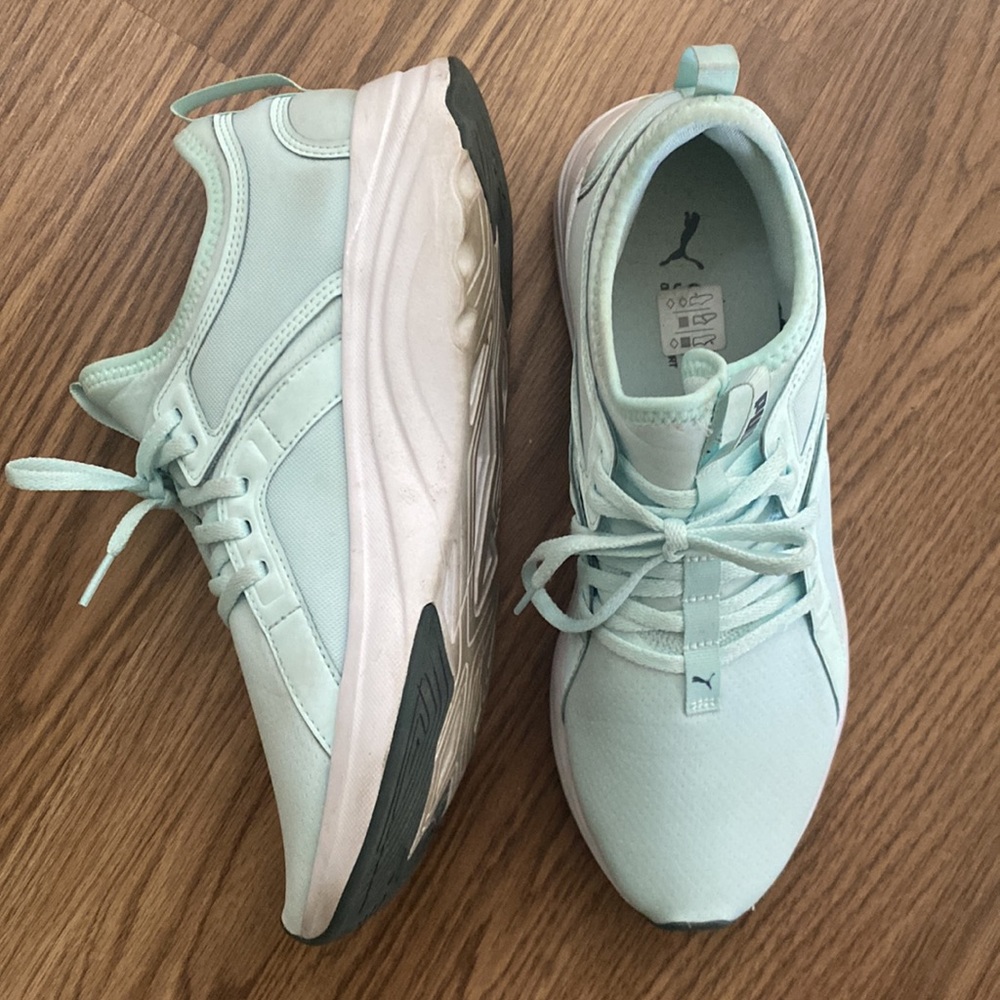 Blue Puma Sneakers - Picture 4 of 5